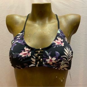 NWT Ambrielle Swim Bikini Top Swimsuit